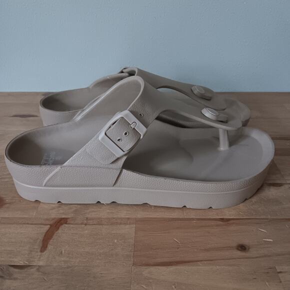 Mucho Mahalo Maui Women's Platform Toe Post Buckle Sandals Mocha SZ 9 NWT - Picture 2 of 8